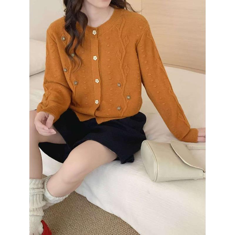 Casual Versatile Loose Fashion Temperament Knitted Sweater Embroidered Flower Single-row Multi-button Crew Neck Autumn and Winter Sweater