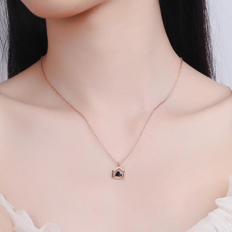 Heart Hut Diamond Necklace Mori Niche Design Pendant Fashion Light Luxury Collarbone Chain