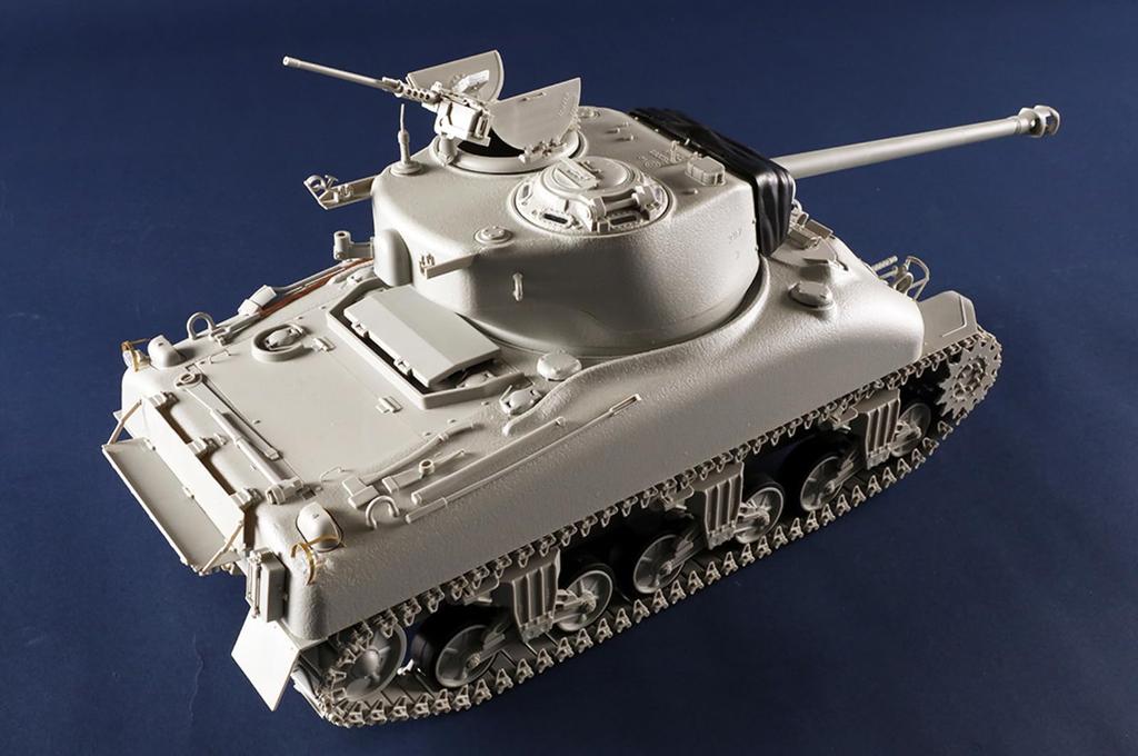I Love Kit Sherman Medium Tank Plastic Model Kit ILK61616 1/16 M4A1(76)W (Tank)
