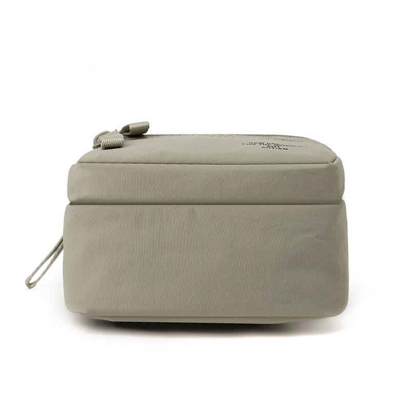 Outdoor Multi-Compartment Men's Chest Bag Solid Color Crossbody Bag