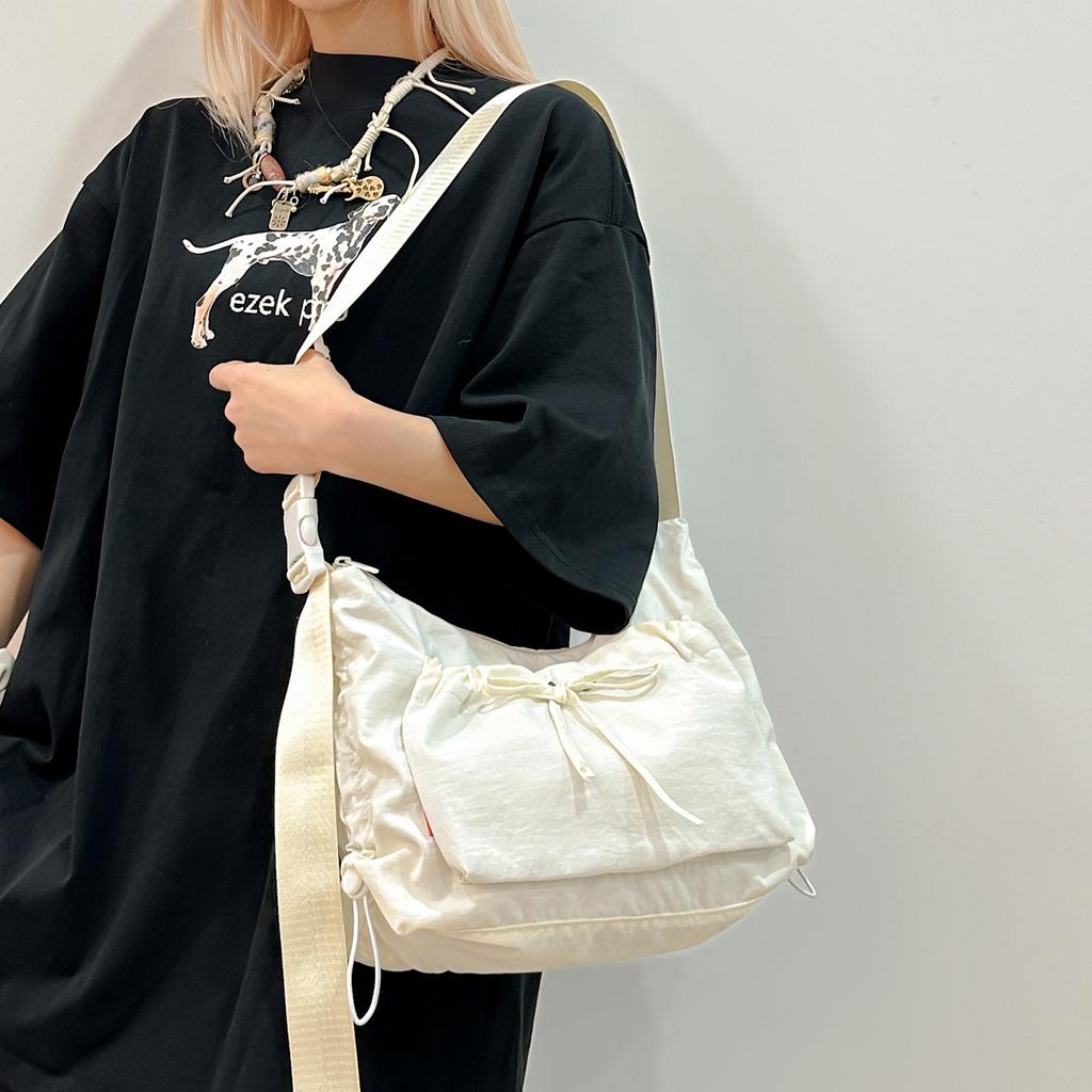 Nylon Cloth Lightweight Puff Bag Sports and Leisure Messenger Bag Women's Large-capacity Lazy Commuter Shoulder Bag