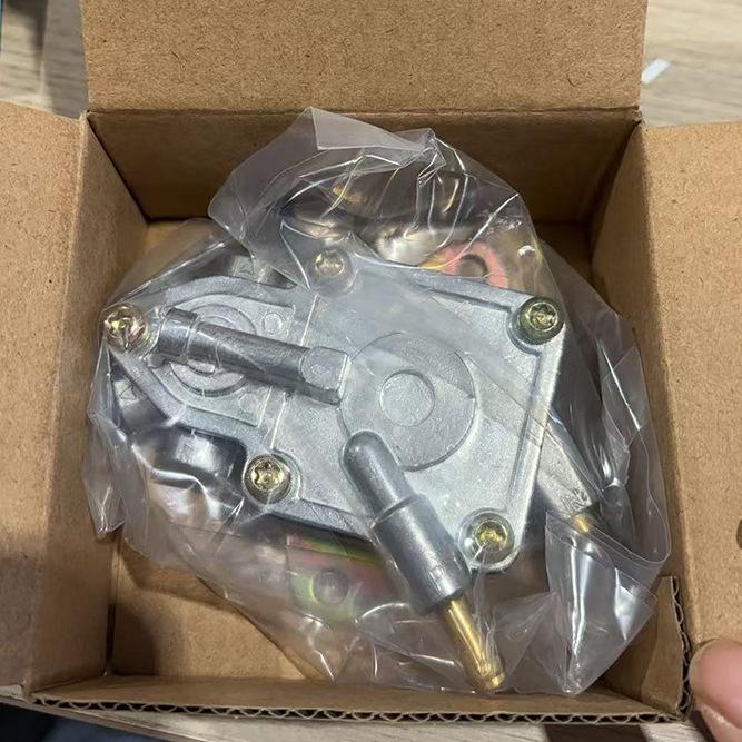 Compatible Gasoline Fuel Pump for YAMAHA 450, 660, YXR45, YXR66 (5UG-13910-01-00)