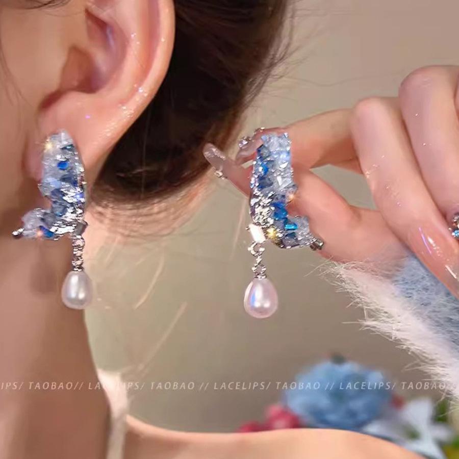 

Элегантные серьги-пусеты с кисточками 2024: Высококлассный, Модный и Универсальный для Женщин