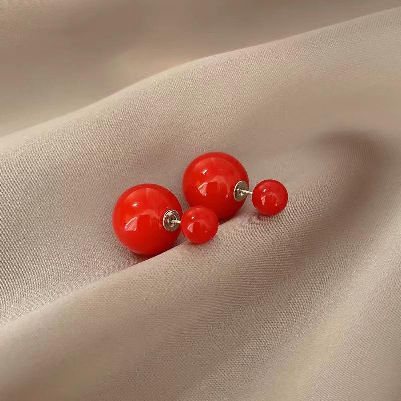 

Красные двухсторонние серьги-пусеты с жемчугом - Уникальная роскошь высокого класса для Нового года