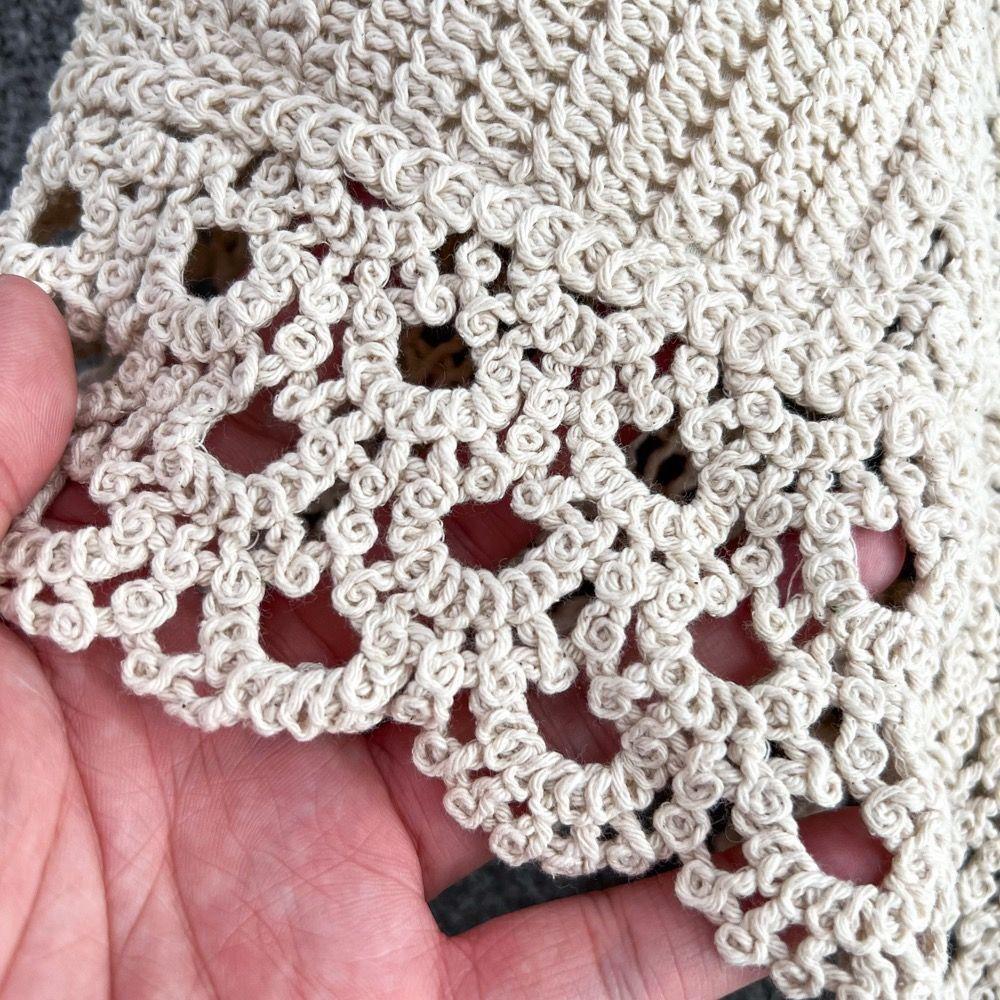 Tassel Crop Tops Retro Wild Hollow Perspective Sexy Spaghetti Strap Tanke Top Women Built In Bra New Back Lace Halter Neck