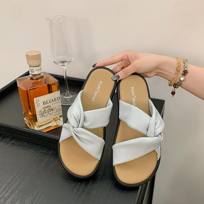 

Soft clouds cross with sandals women s platform 2025 summer new casual Roman outside wearing beach cool slippers 40