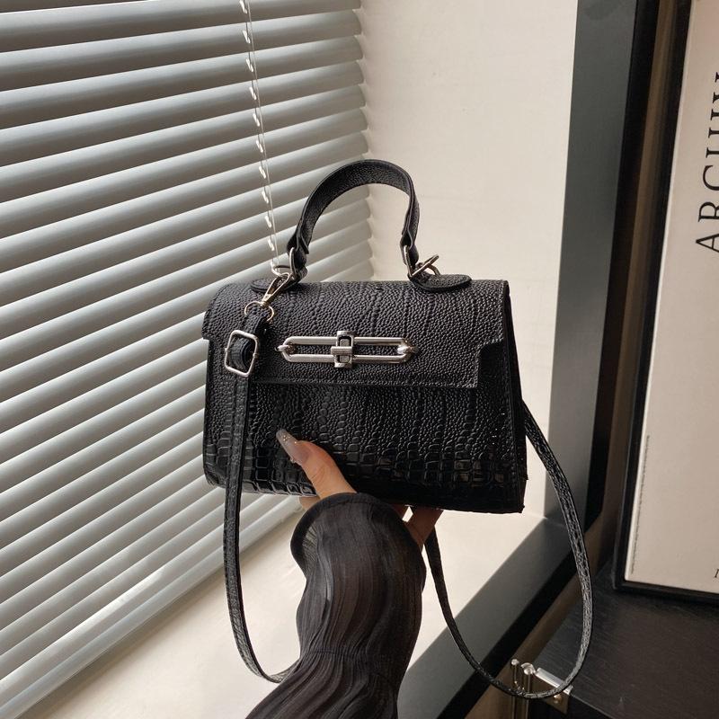 European and American retro shoulder bag women's bag stone pattern texture casual messenger bag this year's new small square bag women's bag
