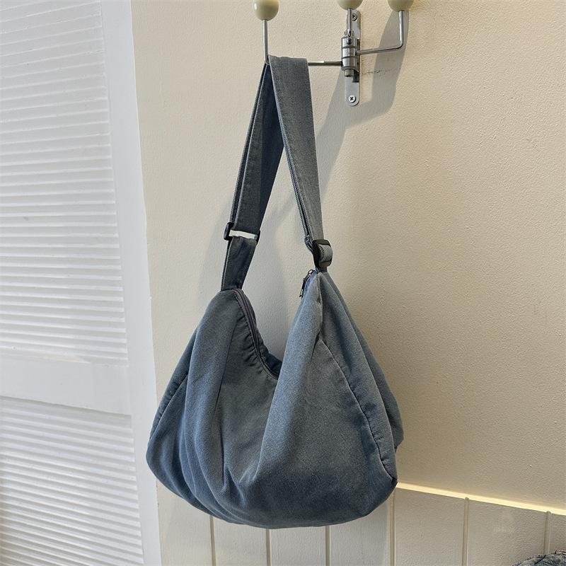 Denim fashion simple solid color casual bag 2025 autumn new simple shoulder messenger bag tote bag looks good