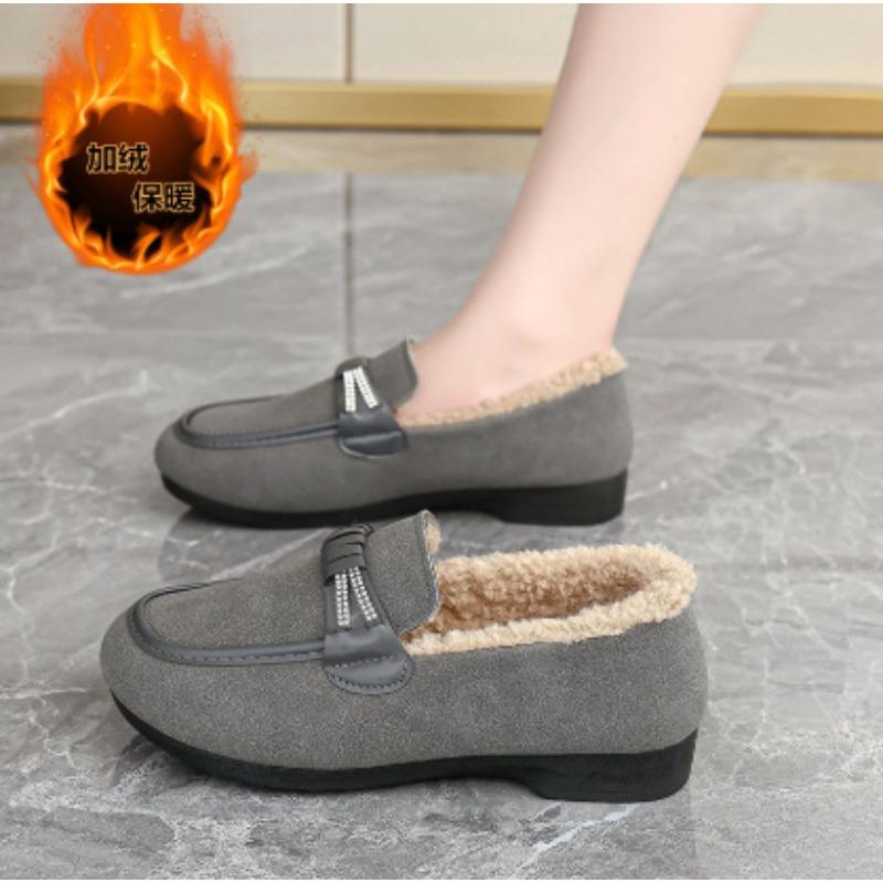 Winter Velvet Little White Shoes, New Female Students Thick-soled Heightening Sports Board Shoes