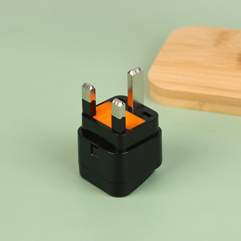 Universel Britisk Stikadapter Med 13A Sikring Sort/Hvid Rejseadapter 3-benet Stikkontakt Stik Uk Eu Il Adapter Us Til Uk Stik