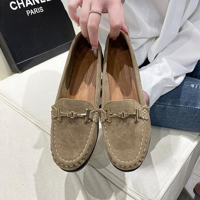 Дизайнерские женские рабочие туфли на плоской подошве с металлической пряжкой — фото 7