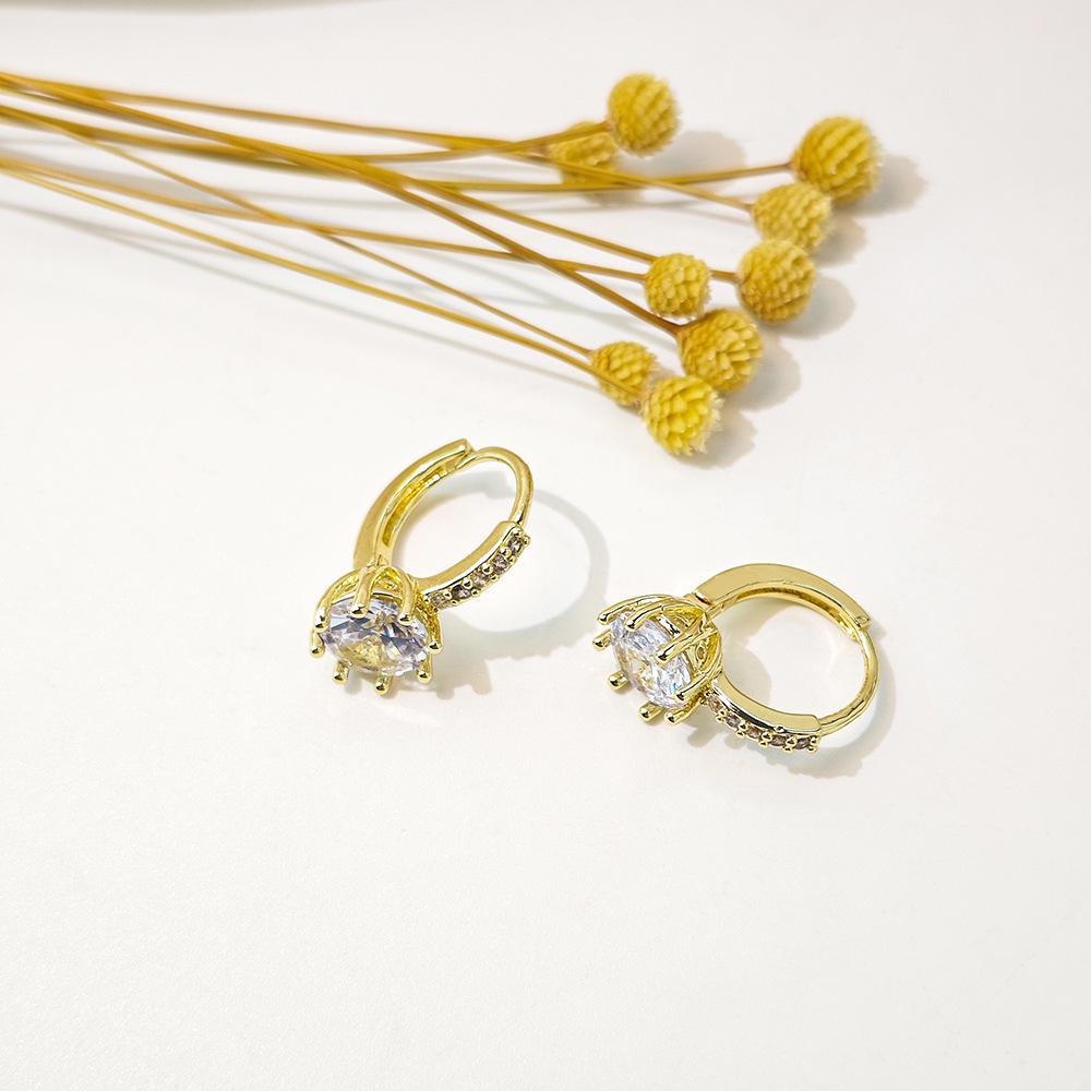 Elegant Rhinestone Stud Earrings: European, American, and Korean Geometric Zirconia Ear Cuff Design