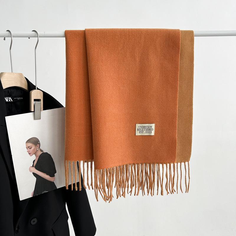Kaschmir-Handgefühl Herbst und Winter Einfarbiger Schal Damen Dicke Quaste Einfacher und vielseitiger weicher und warmer Kaschmir-Imitat-Schal