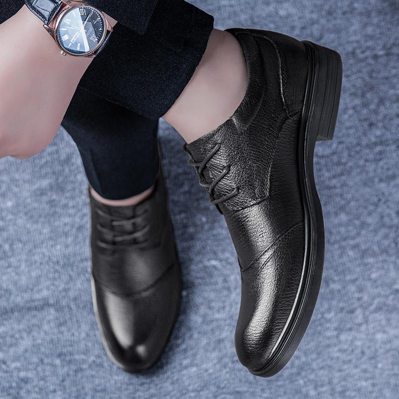 Men Top Layer Business Leather Shoes Brand Breathable Dress Casual Shoes Shock-Absorbing Footwear Plush and Warm Leather Shoes