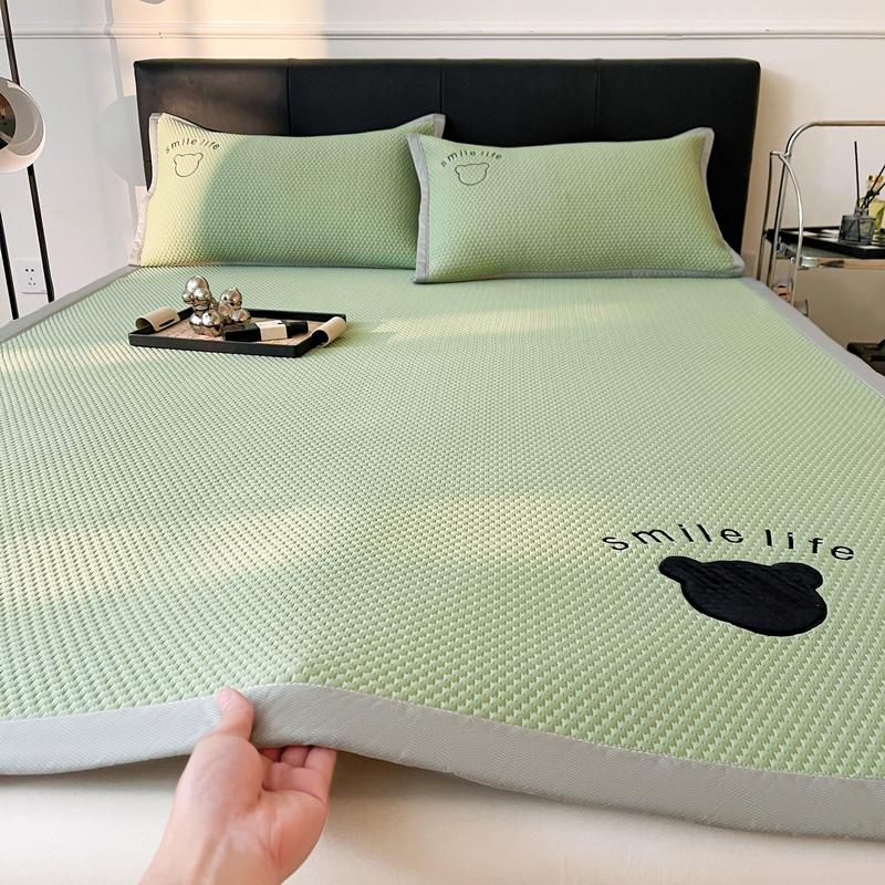 1PC Cold Cold Bean Ice Silk Mat 2024 summer new air conditioning soft can be washed by machine (not including pillowcase)
