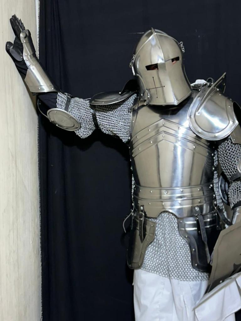 Mittelalterliches Ritterkostüm Rüstungsset mit Barbuta-Helm Cosplay LARP Kostüm