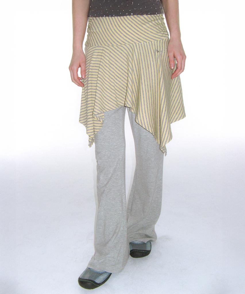 AMES-WORLDWIDE Unbalance Layered Skirt Pants Yellow
