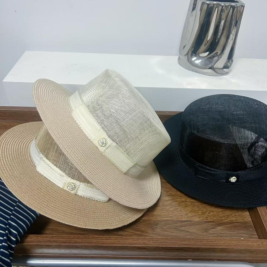 French Hepburn wind day single new French flat edge straw hat women's summer elegant flat top sunshade sunscreen hat