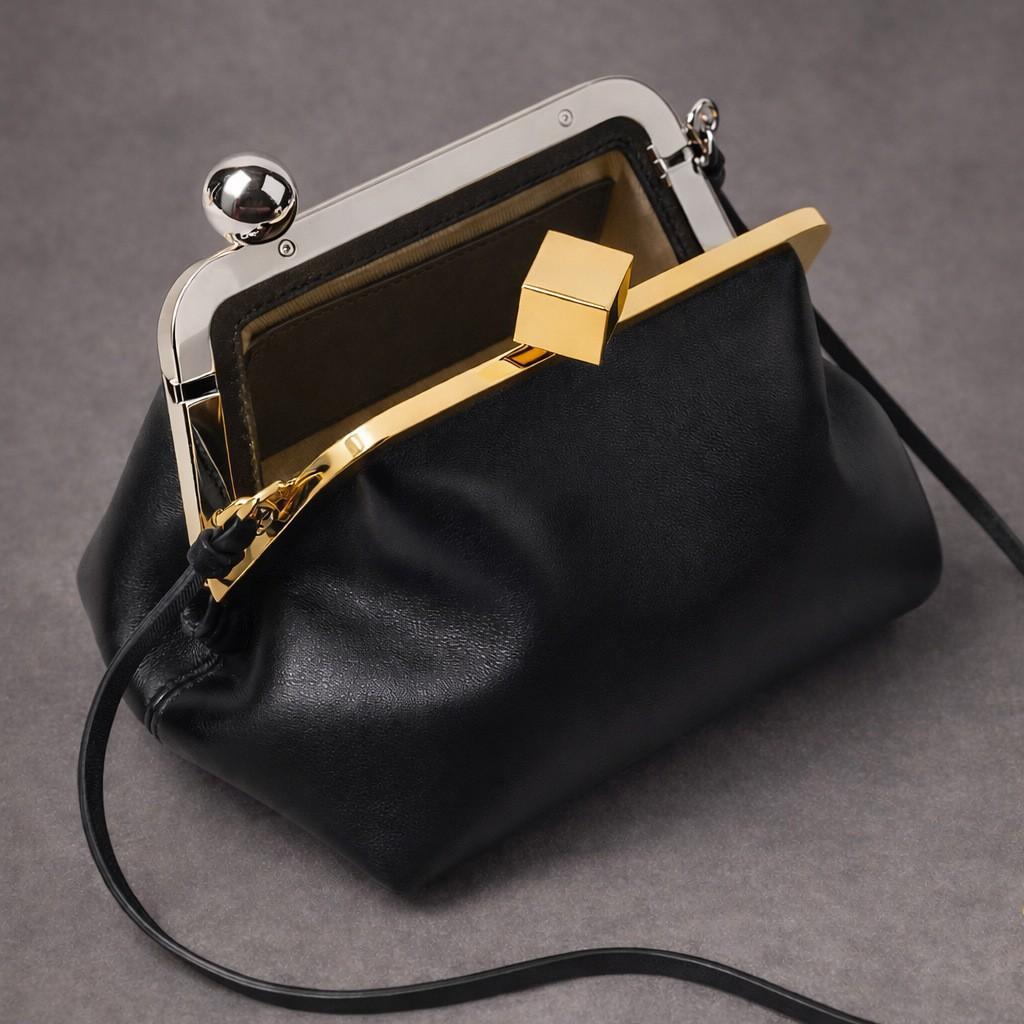 Light Luxury Retro Clip Handbag Party Dinner Bag Fashion Premium Metal Clip Buckle Change Bag Underarm Bag