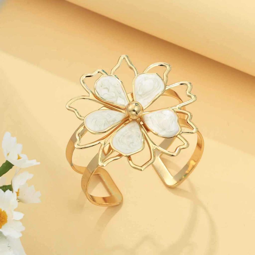 Hot-selling new dripping oil elegant and sweet lotus double-layer hollow three-dimensional flower ring bracelet stud earrings necklace