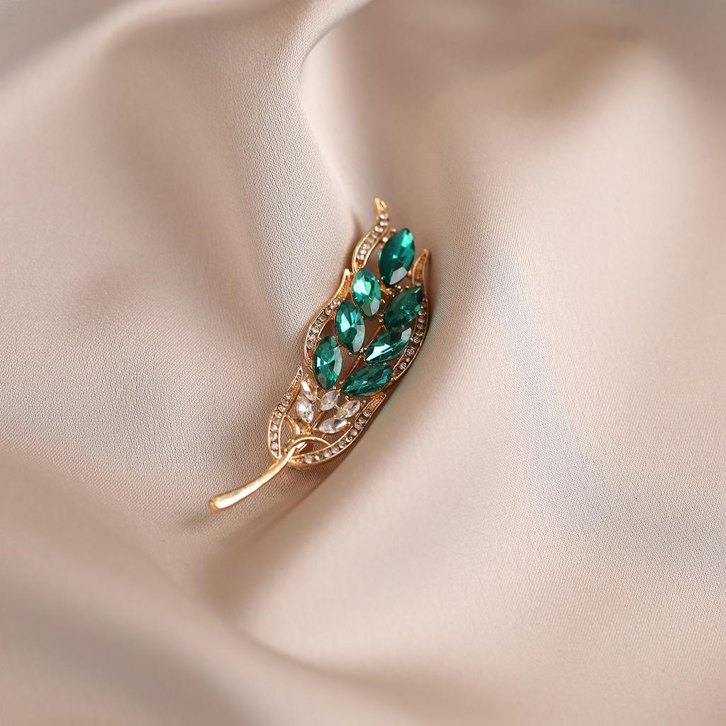 Green Wheat Ears Elegant and Refined Brooch High-end and Light Luxury Design Accessory Coat Overcoat Corsage and Niche Brooch