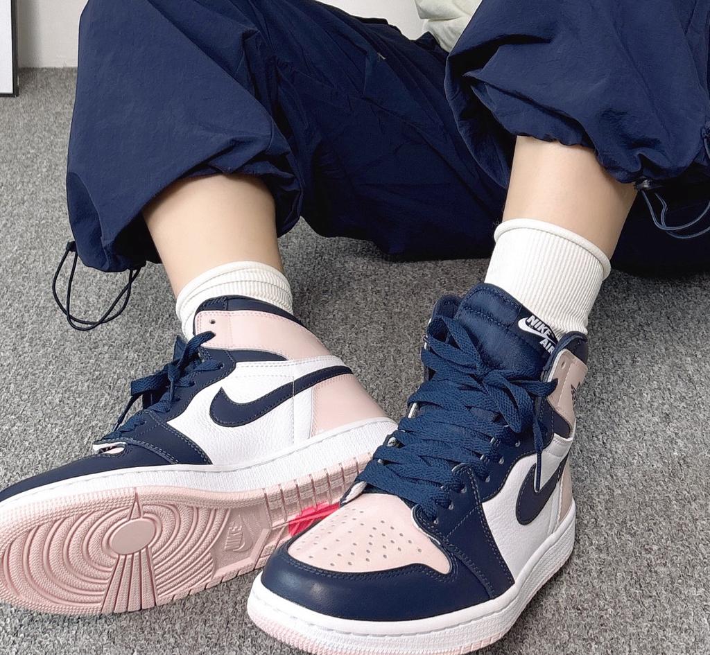 Air Jordan Wmns Air Jordan 1 Retro High OG SE Bubble Gum DD9335-641