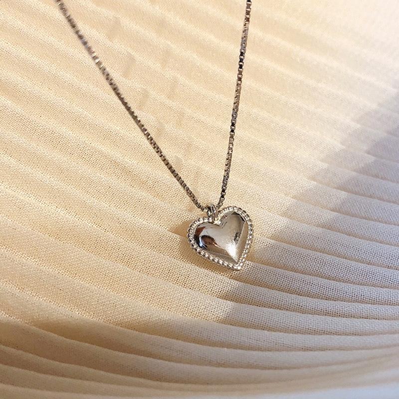 925 Sterling Silber Liebeskette für Frauen Einfache herzförmige Kastenkette Weibliche Nischen-Schlüsselbeinkette Schmuck