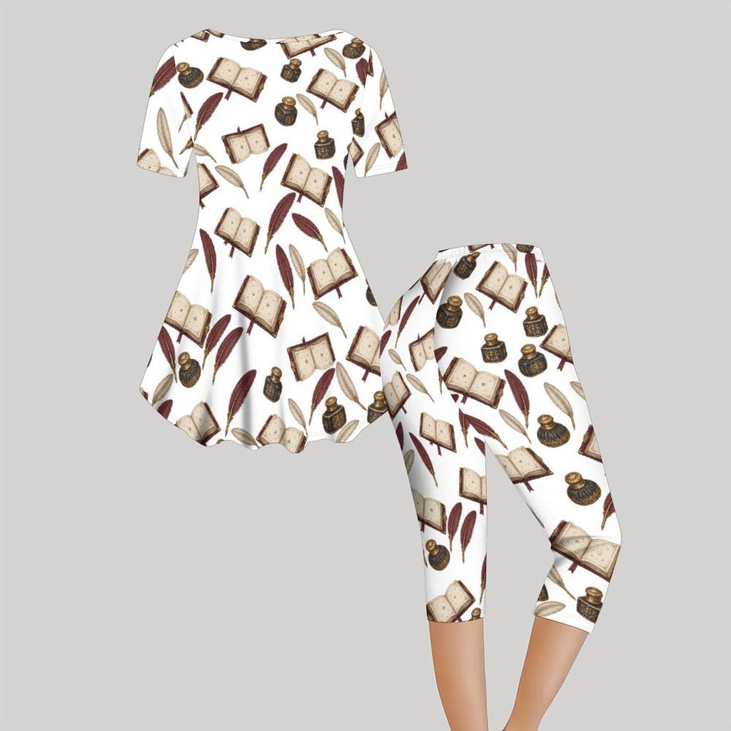 Women Plus Size White Haunted House Printed Round Neck Short Sleeve Top Capri Pants Two Piece Set