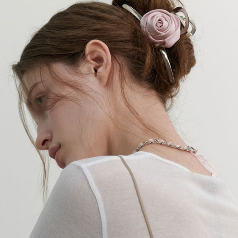 LOVE ME MONSTER Satin Rose Metal Hair Clip (L241MHA100)