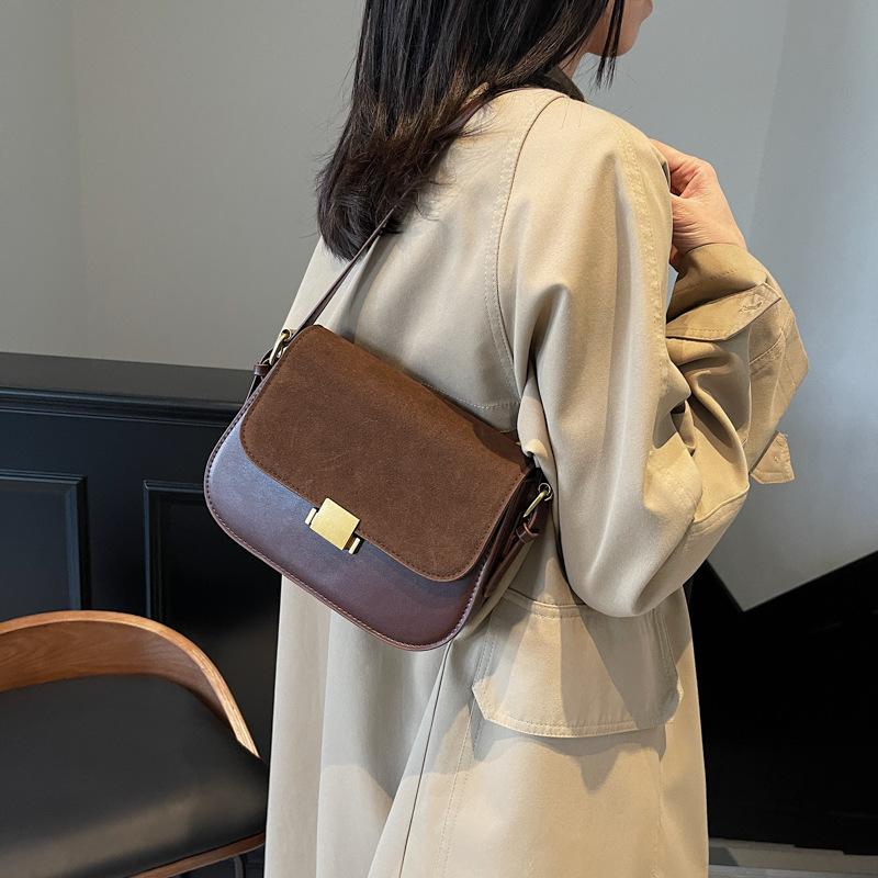 New Popular Bag Women 2025 New Retro Fashion High-end Single Shoulder Underarm Bag Red Crossbody Small Square Bag