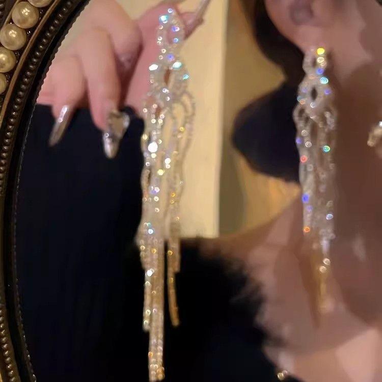UK Noble Young Lady Luxury Long Tassel Diamond Earrings - High-End Design, Elegant and Exaggerated Style for Women.