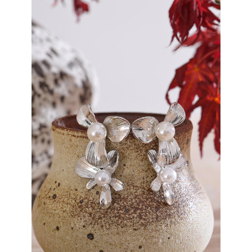 Yhpup Fashion Imitation Pearls Flower Drop Earrings for Women Stainless Steel Korean Style Elegance Popular Jewelry Gift