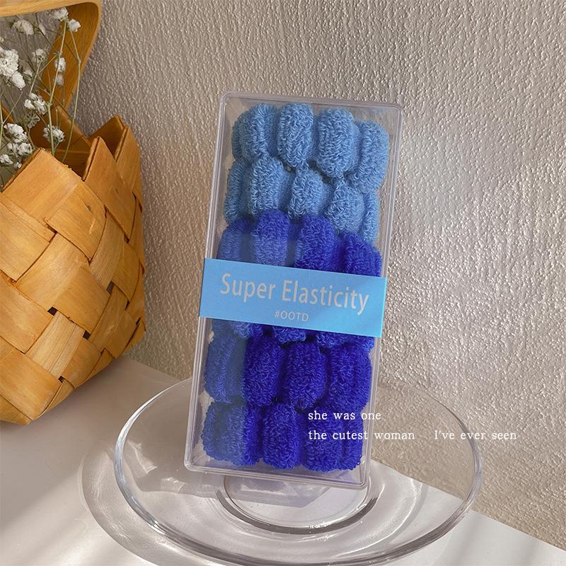 Wysoki Kucyk Gumka - Modny Dodatek do Włosów 2023