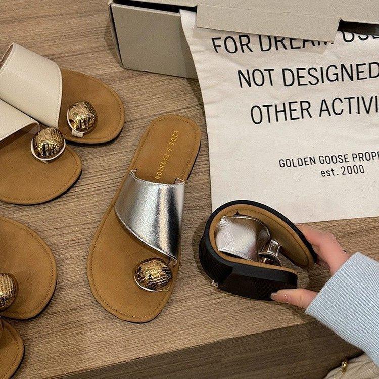 Korean Fashion Metal Buckle Cover Toe Slippers Women's Summer Wear 2025 New Flat-bottomed Comfortable One-word Cool Slippers