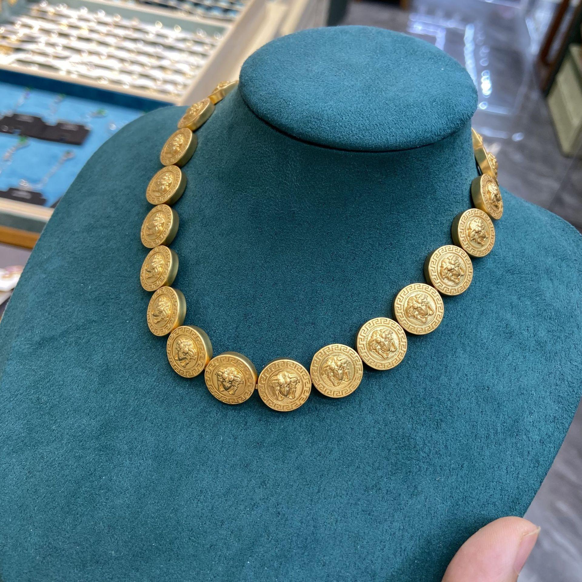 

Ожерелье Fan Family / Ожерелье F Family с головой Медузы, модные серьги из латуни, комплект ювелирных изделий высокого качества