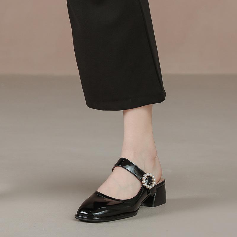 Simple and Popular Casual Soft Leather Shoes for Girls Wearing Thick Heels and High-end Shoes for Women In Summer