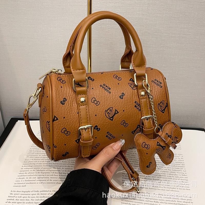 Premium sense portable fashion pillow bag 2025 new Korean version ins trendy versatile shoulder bag casual messenger bag