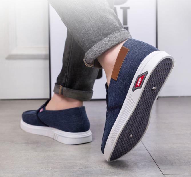 Fashion Men Casual Shoes Yuechen New Old Beijing Cloth Denim Men Sneakers Non-slip Wear-resistant Low-top Canvas Shoes