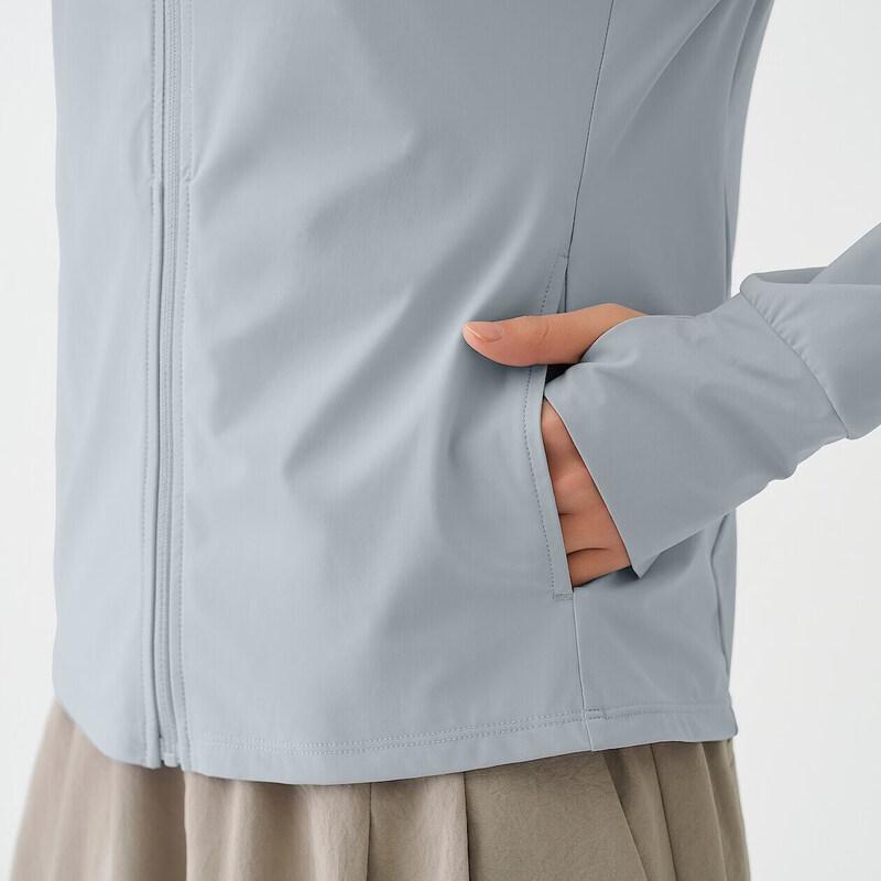 MUJI Dámská lehká mikina s kapucí a zipem s UV ochranou