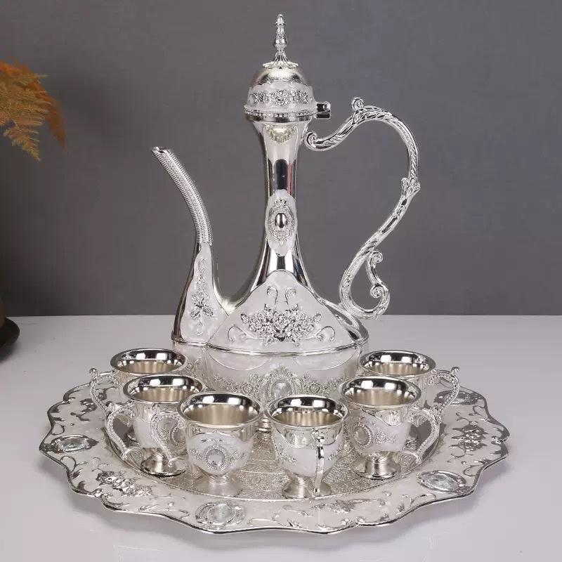 

Exquisite Vintage Wine Glass, Alloy Home Wine Pot Wine Glass Set, European Wine Set, Wine Pot Home Living Room Decoration, 1Set L