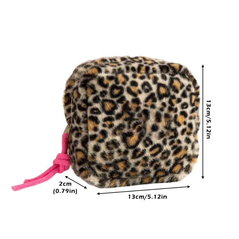 Portable Cosmetic Bag Leopard Print Square Sanitary Pad Bag Zipper Design Small Makeup Bag Girls