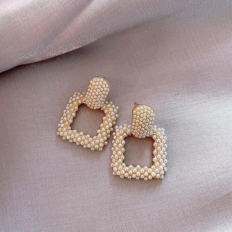 Pearl Earrings Fashion Temperament Elegant Celebrity Style Stud Earrings