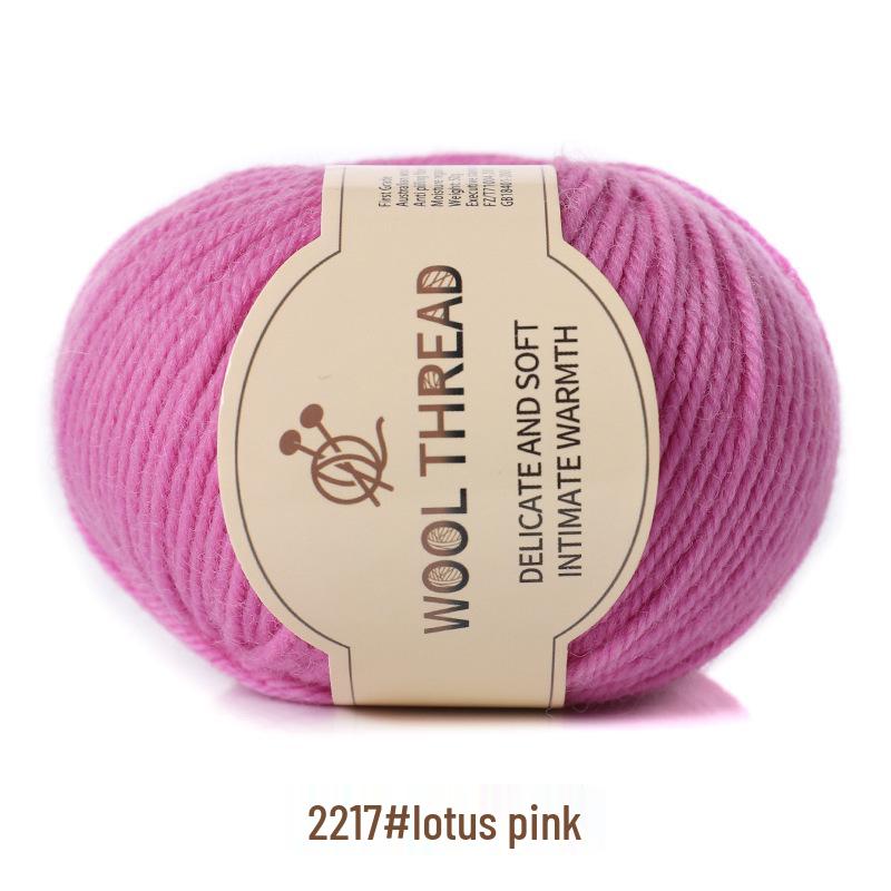 Medium-Thick Cashmere Wool Yarn for Hand-Knitted Baby and Child Scarves and Sweaters, with Knitting Needles.
