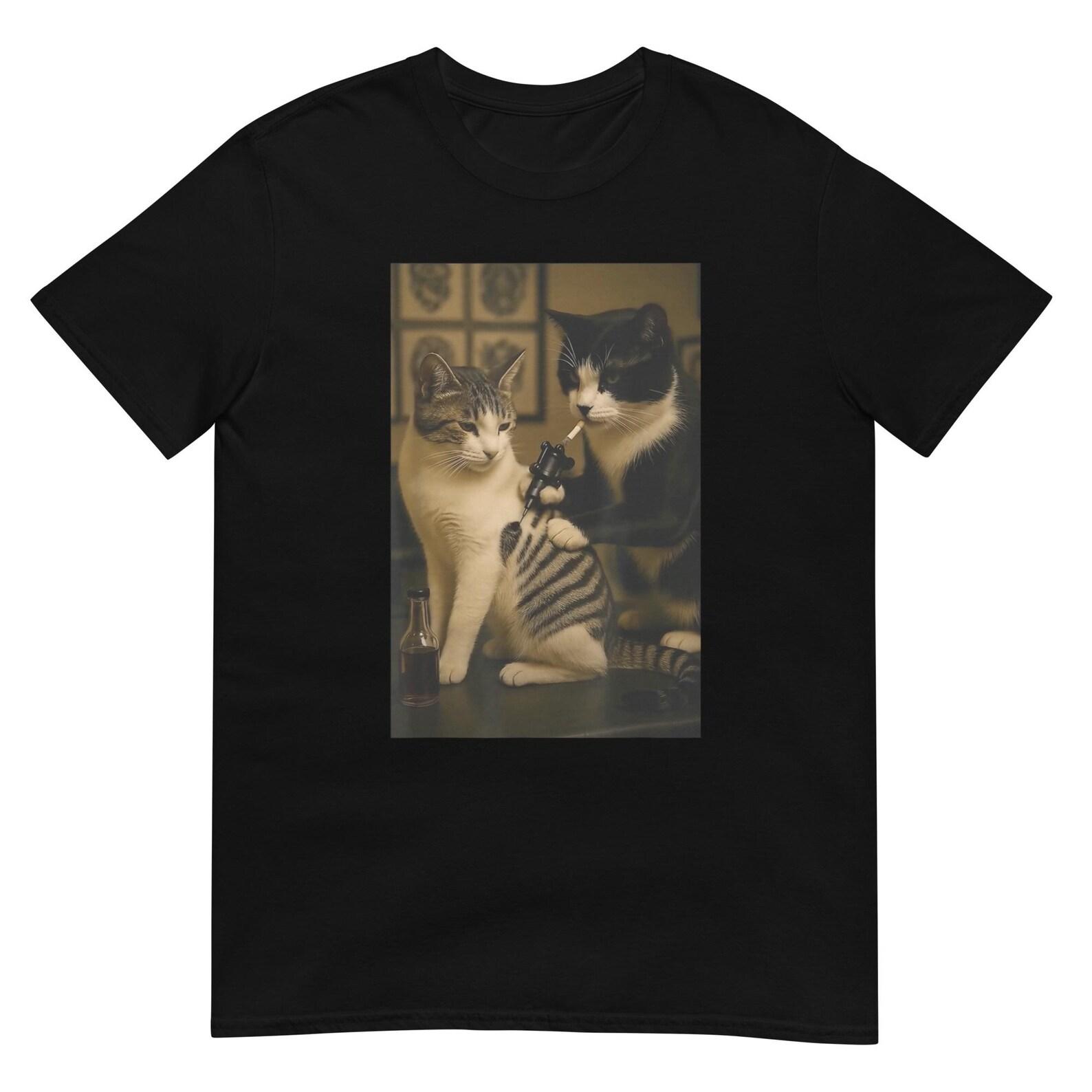 Retro Cat Tattoo Shirt – Vintage Inspired Graphic Tee for Animal Lovers and Tattoo Enthusiasts Gift 4XL