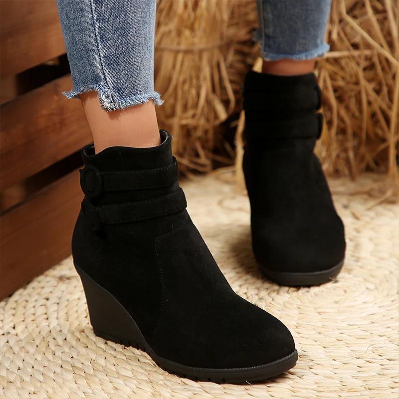 

Женские ботильоны на танкетке, замшевые туфли на высоком каблуке, тренд 2025 года, новые дизайнерские зимние ботинки челси, элегантные туфли на молнии, женские ботинки 42 чёрный