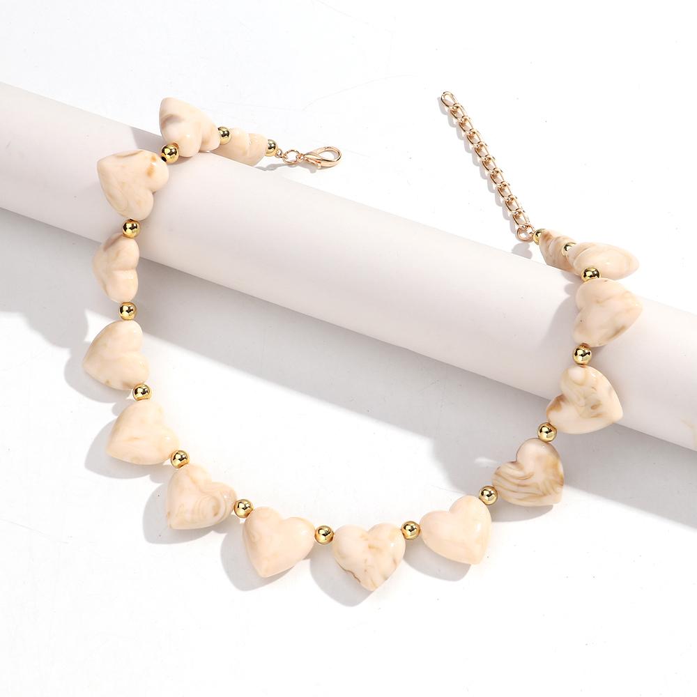 New Trendy Multicolor Resin Heart Beads Chain Necklaces for Women Minimalist Handmade Acrylic Love Choker Party Jewelry Gift