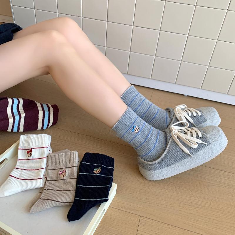 Ladies Autumn and Winter Warm Simple and Versatile Striped Boneless Lovely Cartoon Micro Pressed Wool Mid Tube Socks