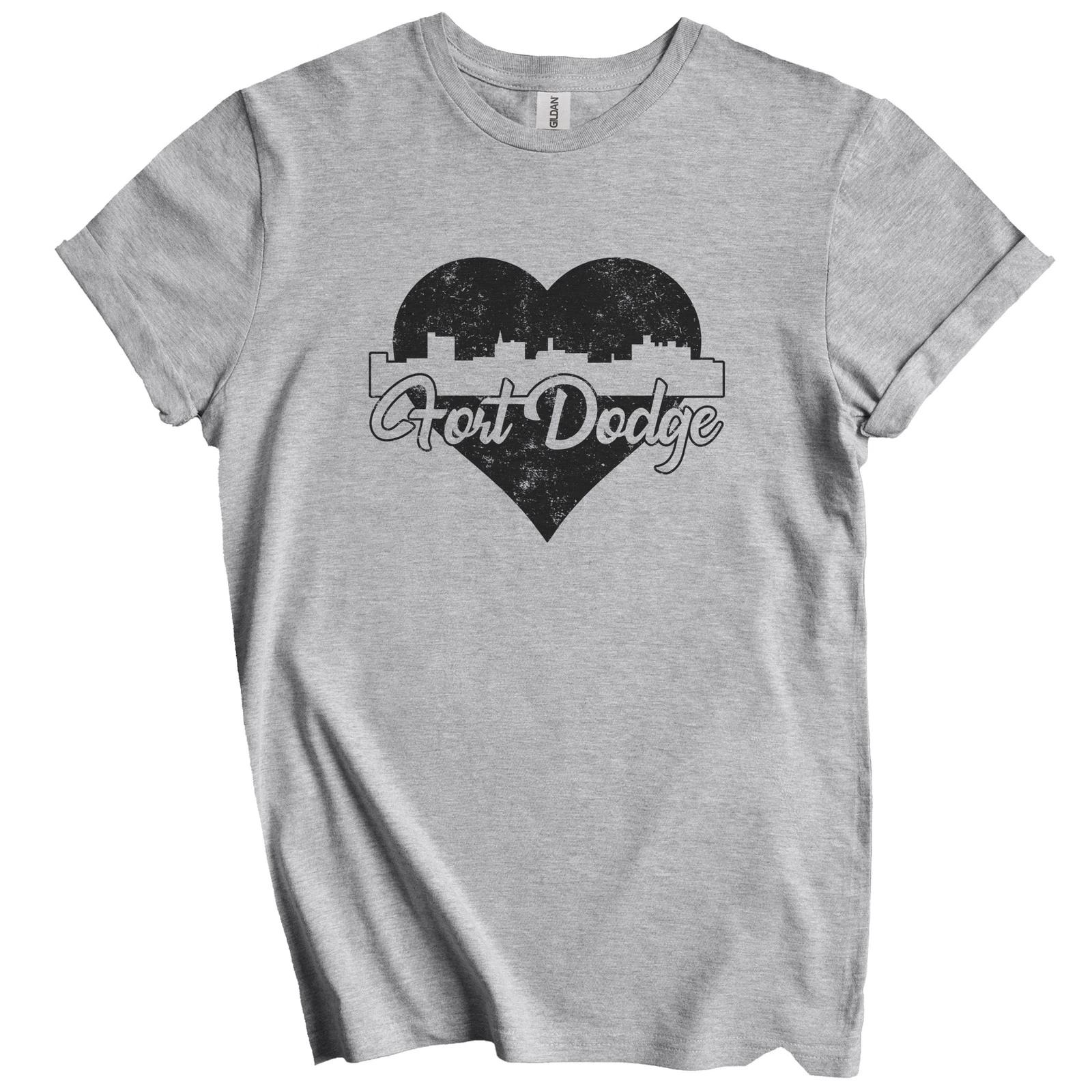 Retro Fort Dodge Iowa Skyline Heart Distressed T-Shirt XL