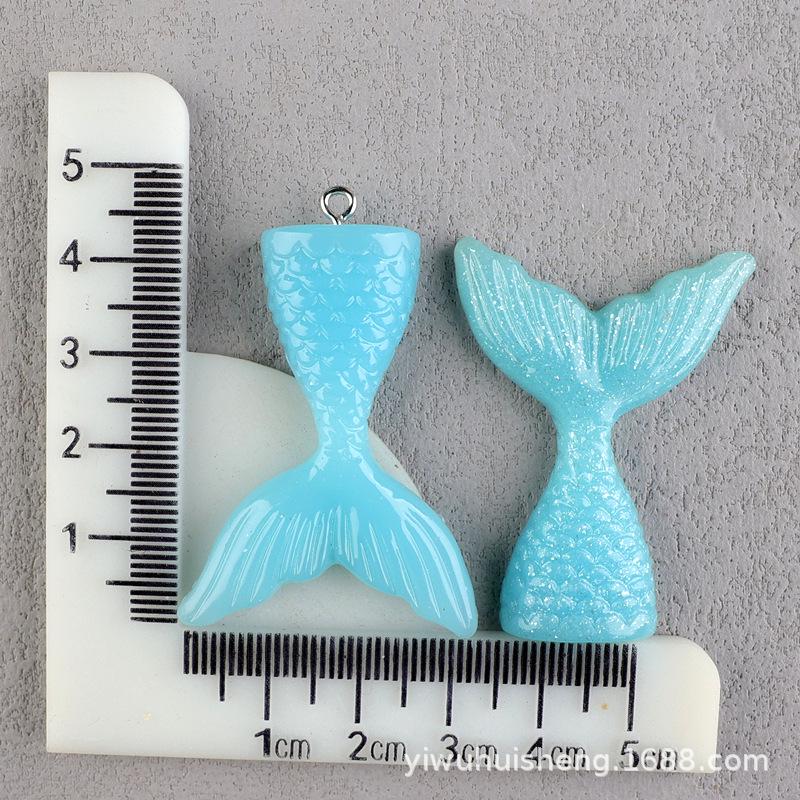 Mermaid Tail Resin Accessories Kit: Phone Case, Keychain, Earrings & DIY Pendant Materials