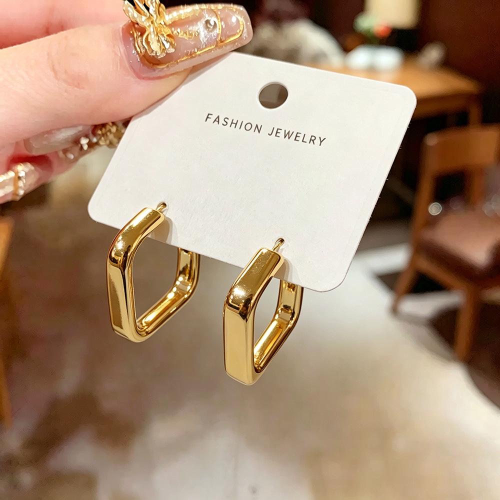 Gold Geometric Irregular Earrings - High-End Simple Style Women's Versatile Ear Jewelry
